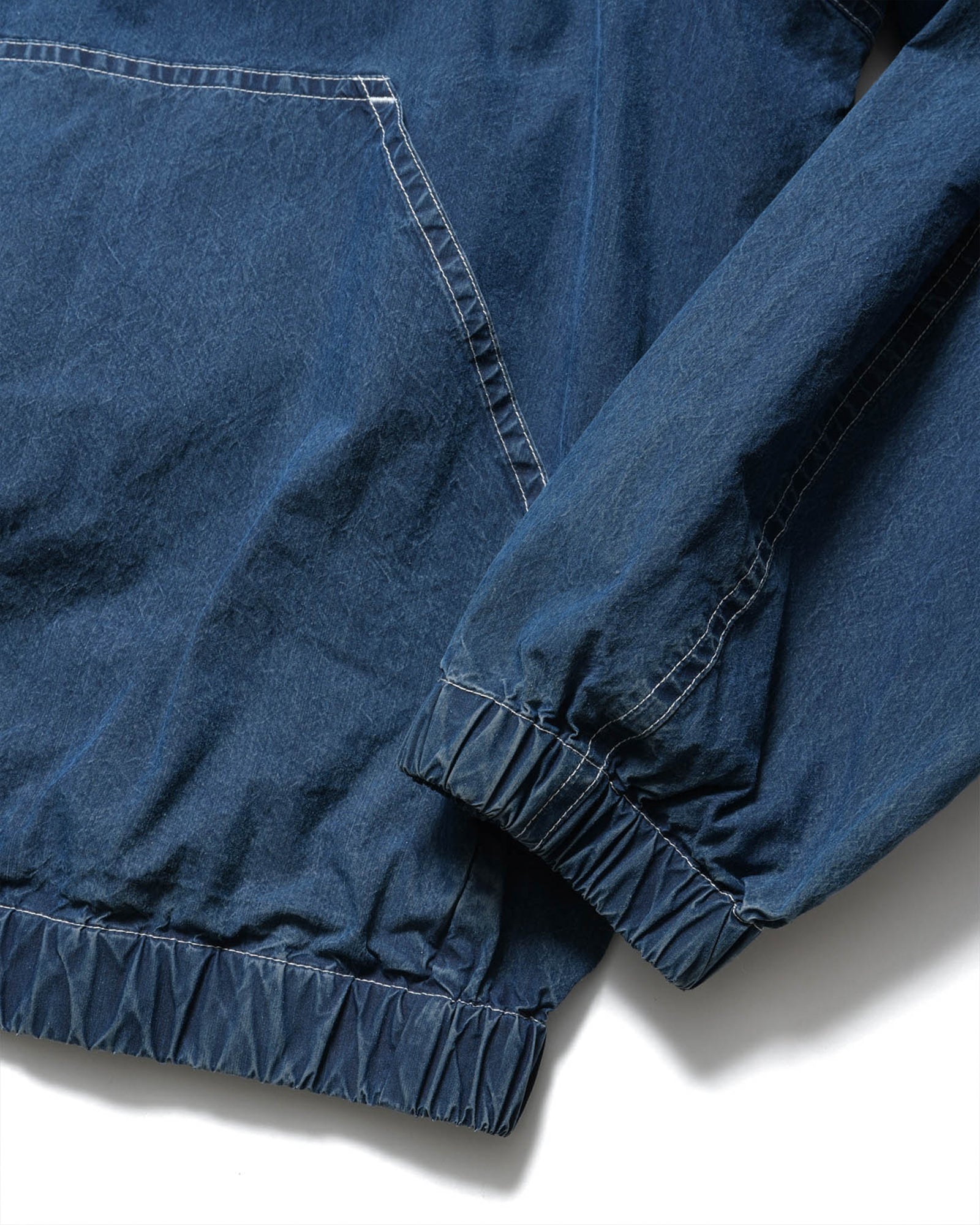 WASHED CRISP DENIM HOODED BLOUSON