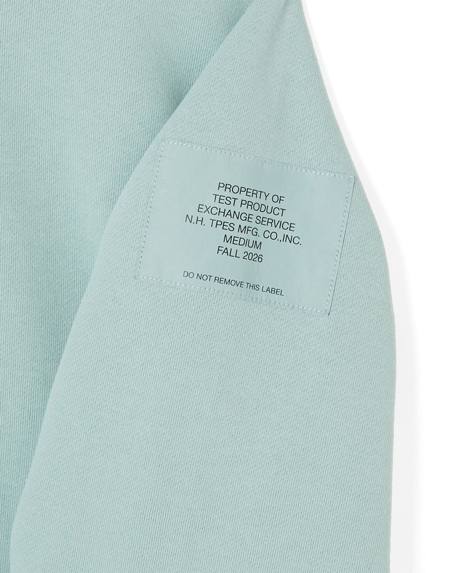 HOODED SWEATSHIRT