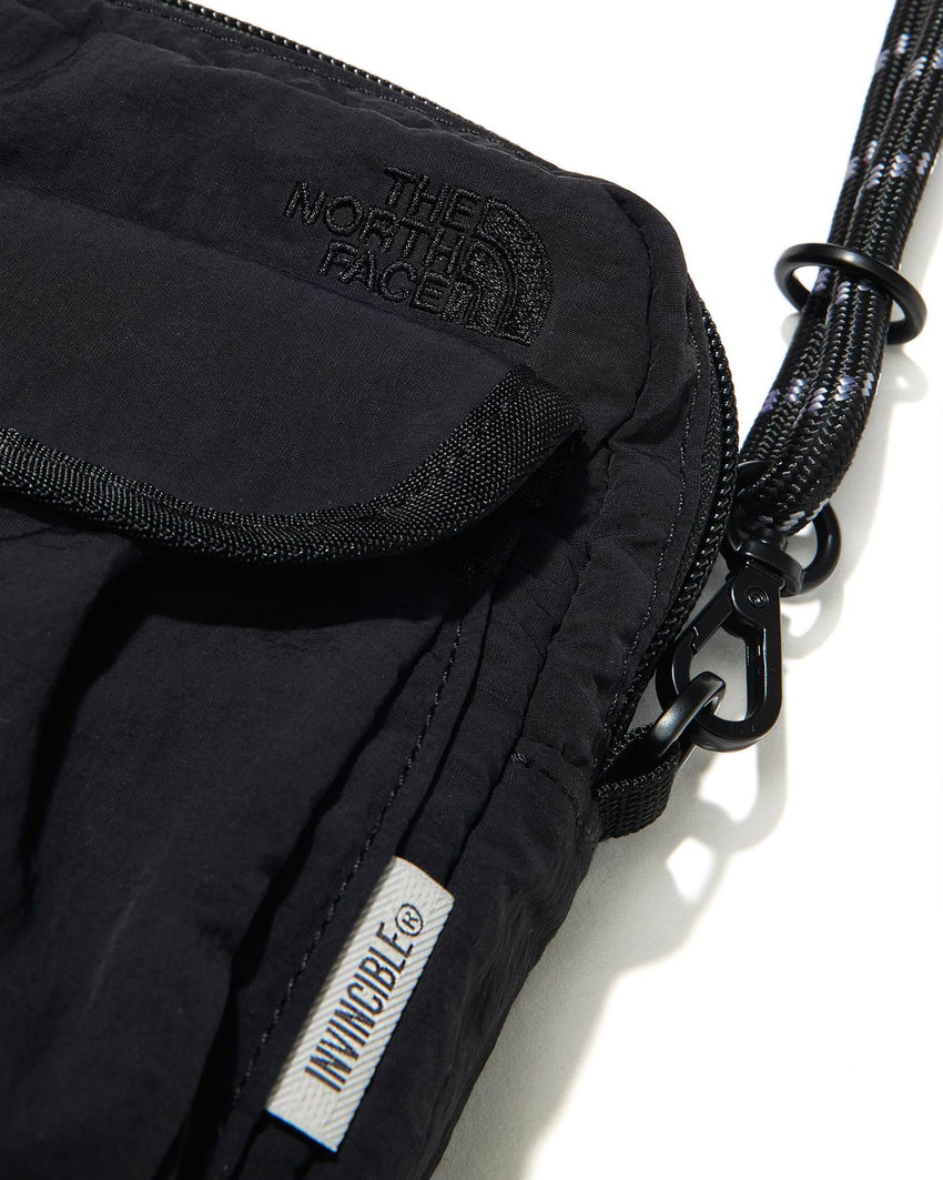 U HYBRID SHOULDER BAG BLACK – INVINCIBLE | Official Website