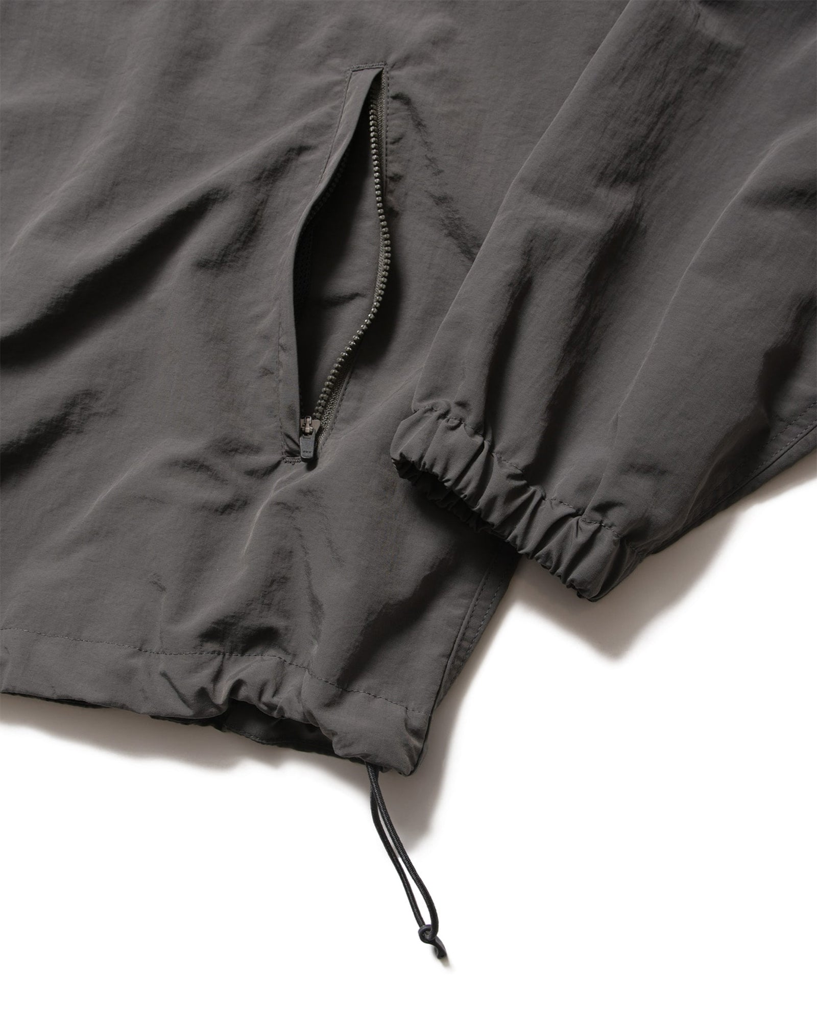 NYLON QUARTER-ZIP BLOUSON