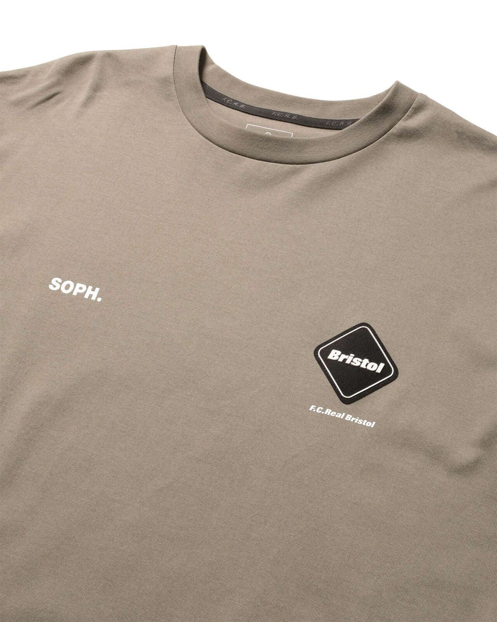 AUTHENTIC TEE